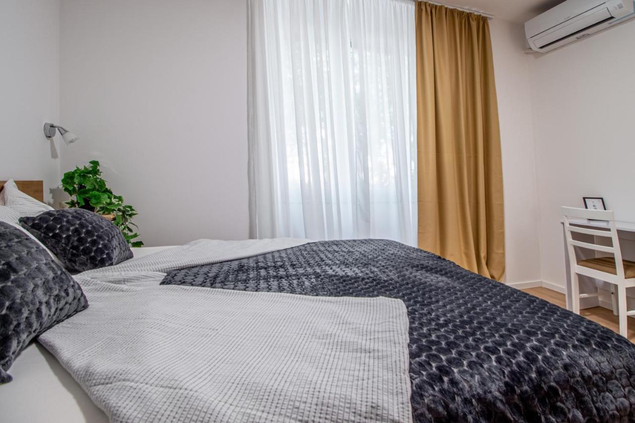 Apartments Euphoria East ริเยกา ภายนอก รูปภาพ
